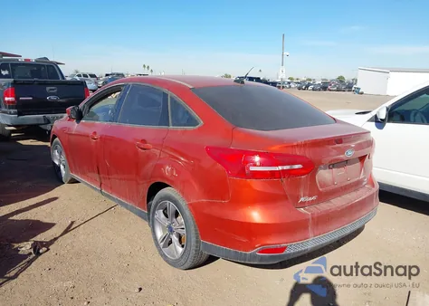 2018 Ford Focus Se z USA, uszkodzony, nr VIN 1FADP3FE6JL241214